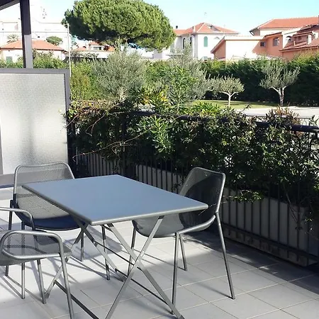 Riviera Palace 3* Loano
