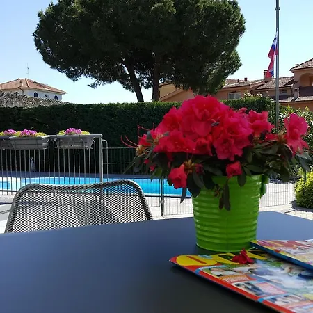 Riviera Palace Lägenhetshotell Loano