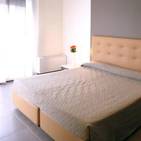 Riviera Palace 3* Loano