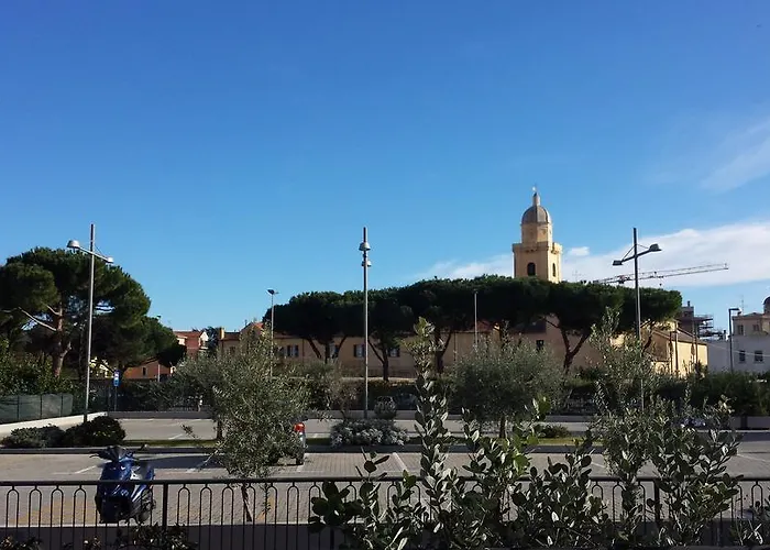 Riviera Palace Lejlighedshotel Loano