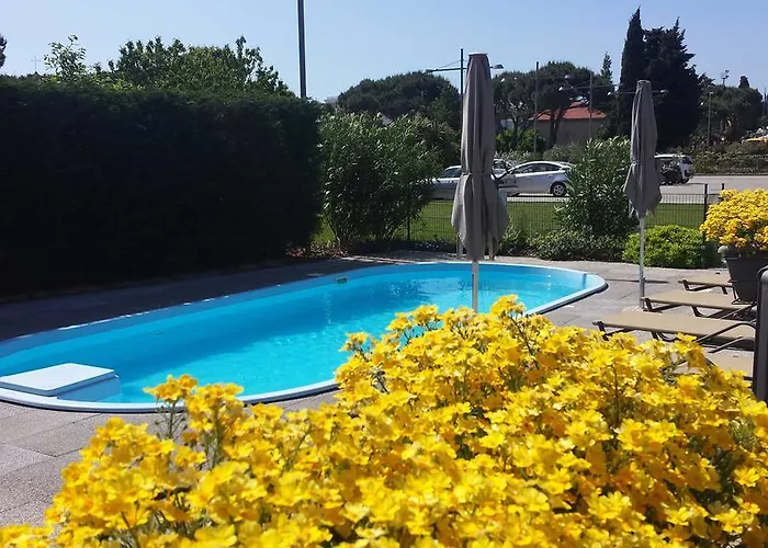 Riviera Palace 3*