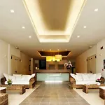 Riviera Palace 洛阿诺