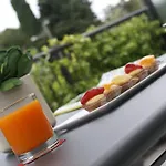 Riviera Palace 公寓式酒店 洛阿诺