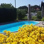Riviera Palace 3*