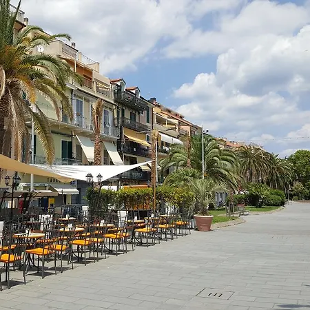 Апарт-отель Riviera Palace