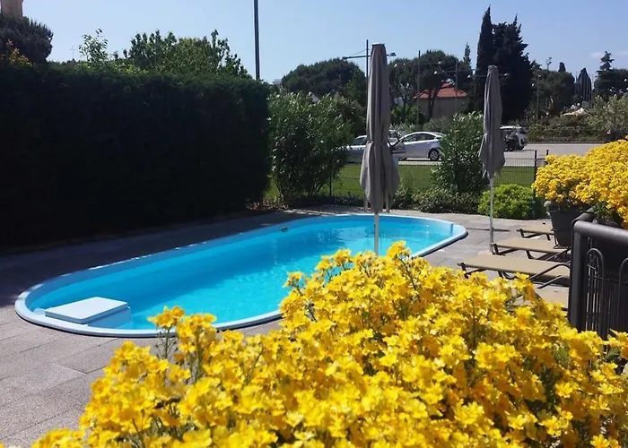 Lägenhetshotell Riviera Palace 3*