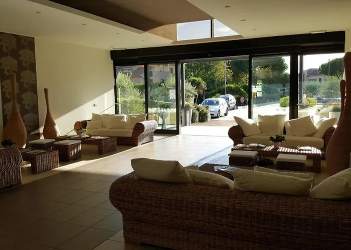 Riviera Palace 3* Loano