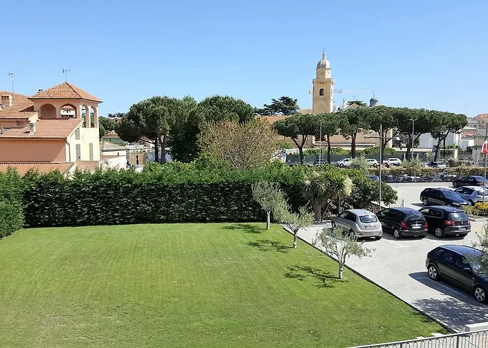 Lägenhetshotell Riviera Palace 3*