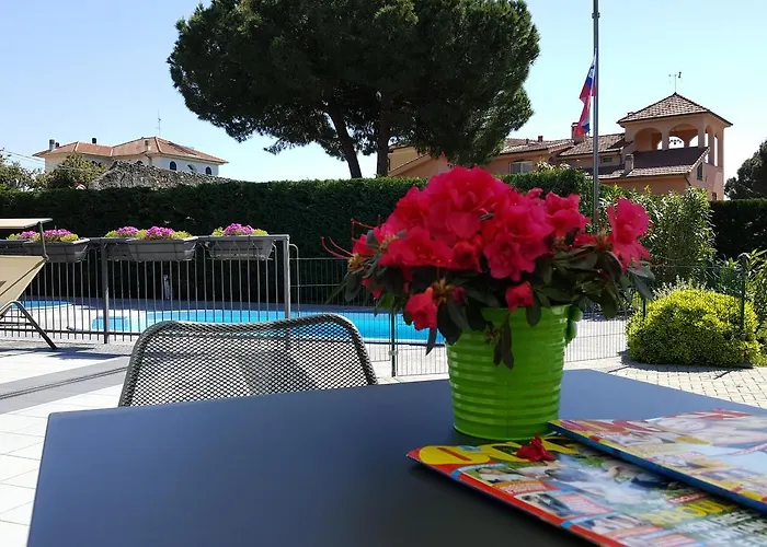 Riviera Palace Lägenhetshotell Loano