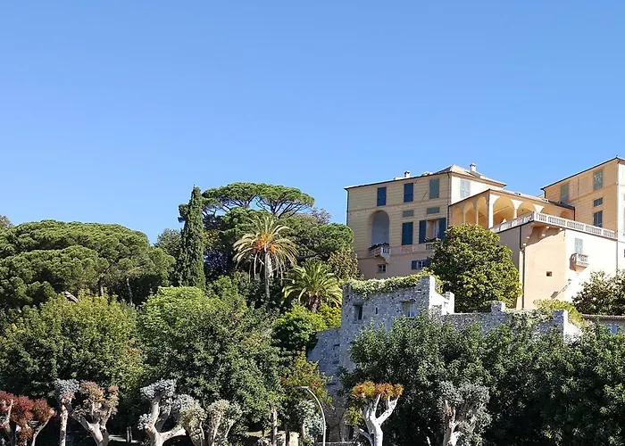 Riviera Palace Lägenhetshotell Loano